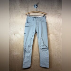 Vintage Arc'teryx Men's Light Gray Technical Cargo Pants